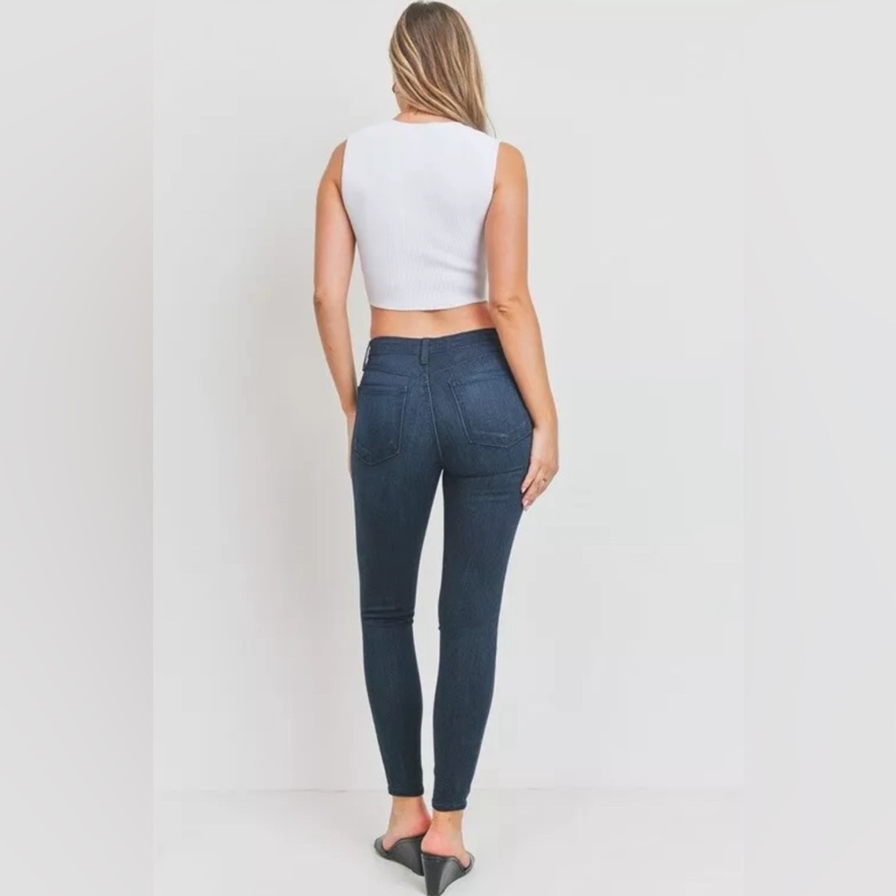 NEW, Women’s JUST USA Mid Rise Indigo Skinny Crop Jeans w/ Pockets Size 28